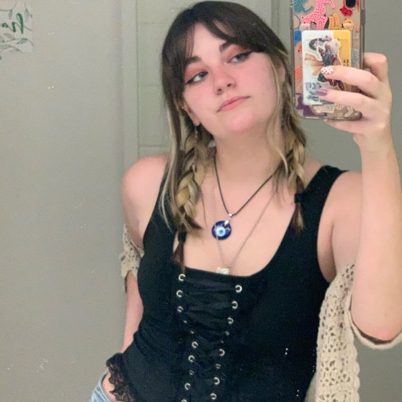 Meet your Posher, Jessica - Picture 1 of 1